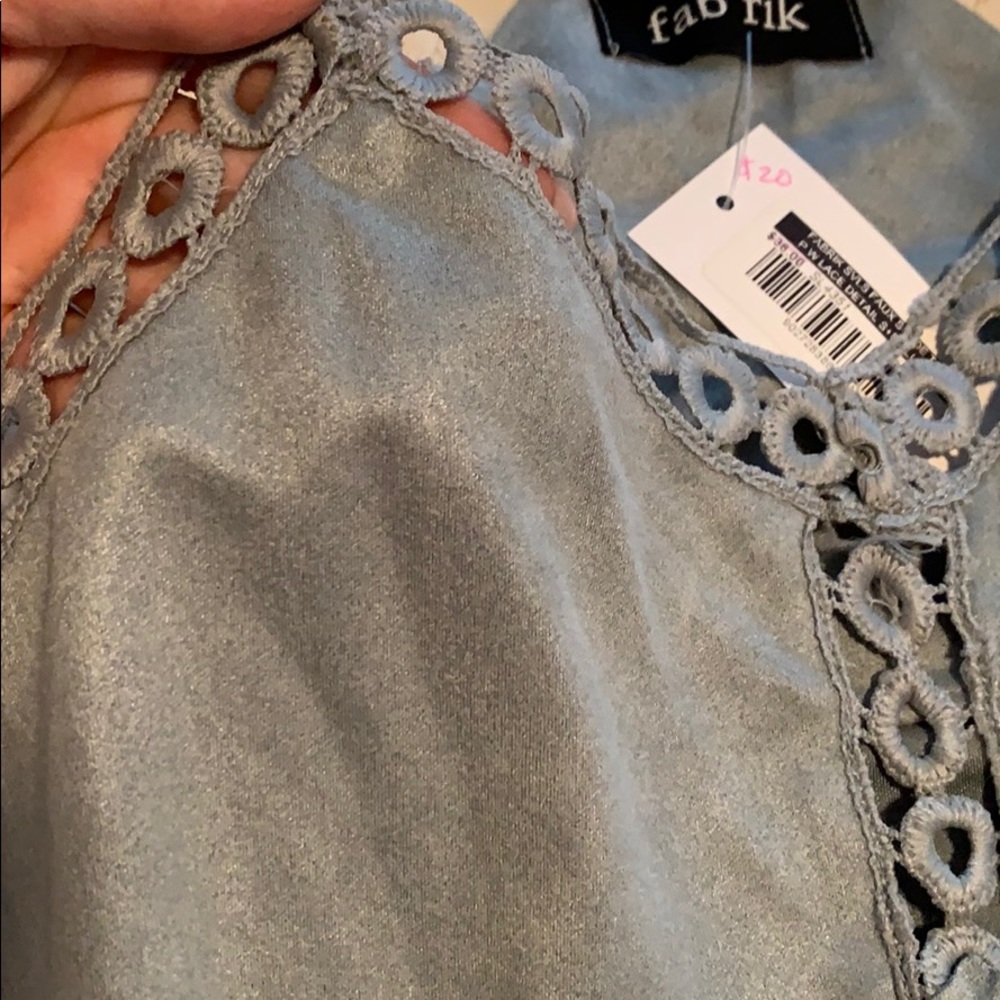 🌟 Beautiful Velour Racer Back Top - Picture 4 of 7